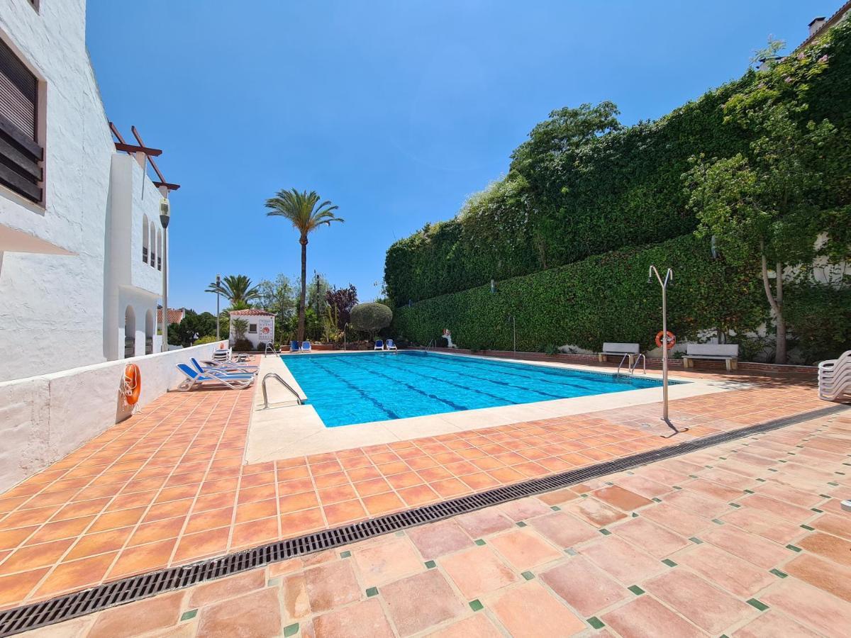 Urbanization La Maestranza, Puerto Banus, Nueva Andalucia Apartment Marbella
