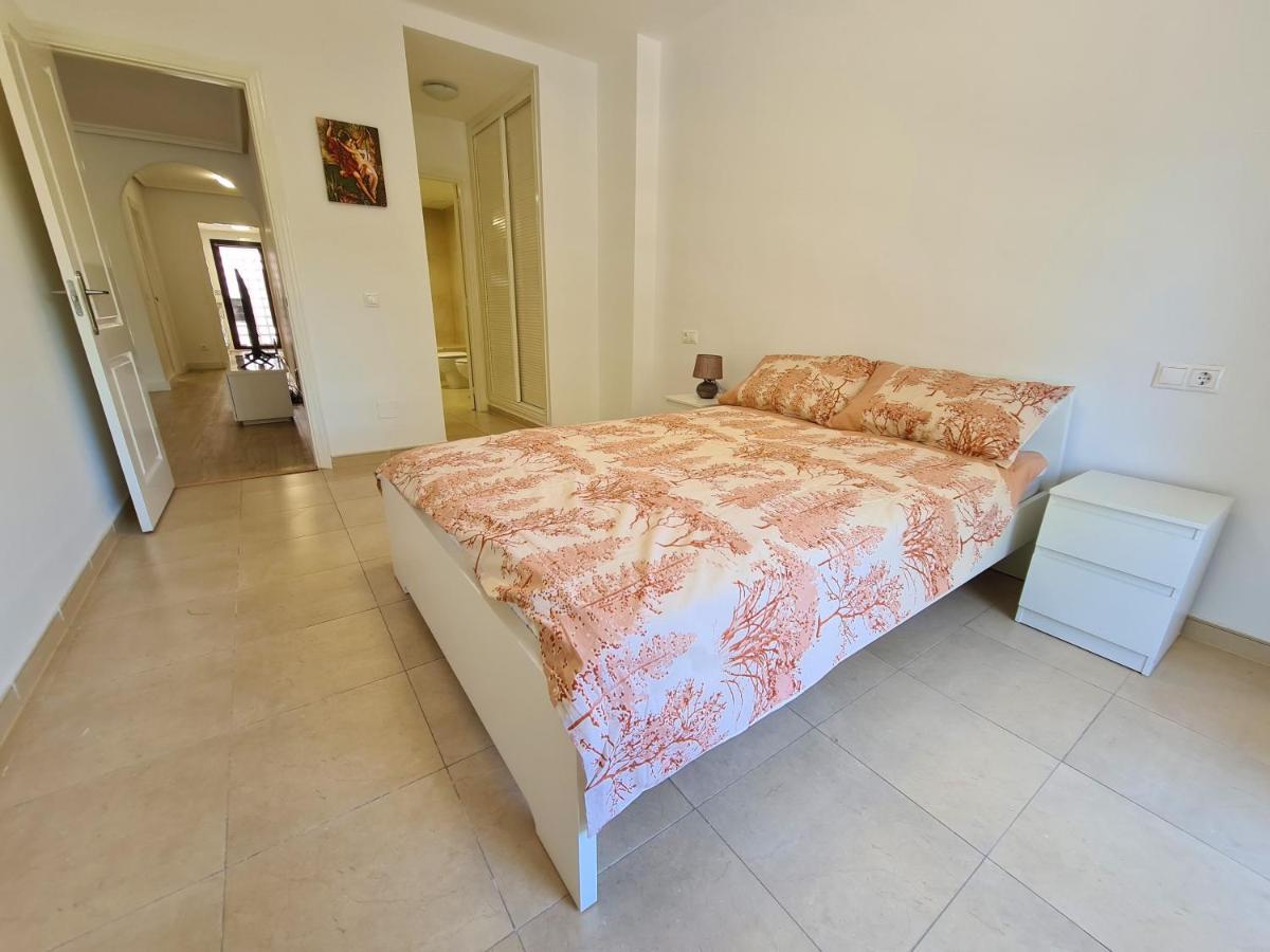 Urbanization La Maestranza, Puerto Banus, Nueva Andalucia Apartment *